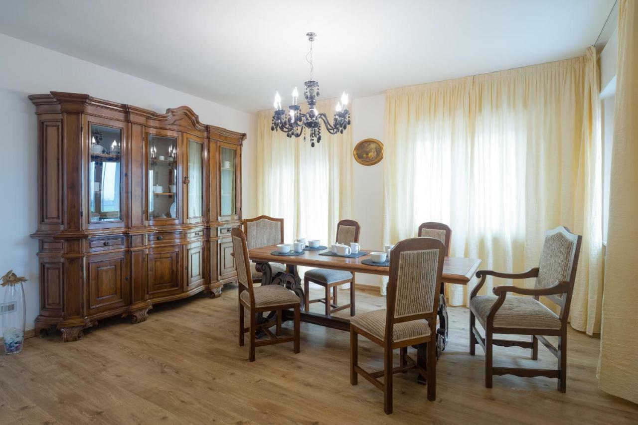 Ora E Peler Apartment